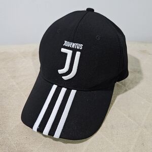 Juventus FC Black & White Embroidered 3 Stripe Futbol Soccer Hat!